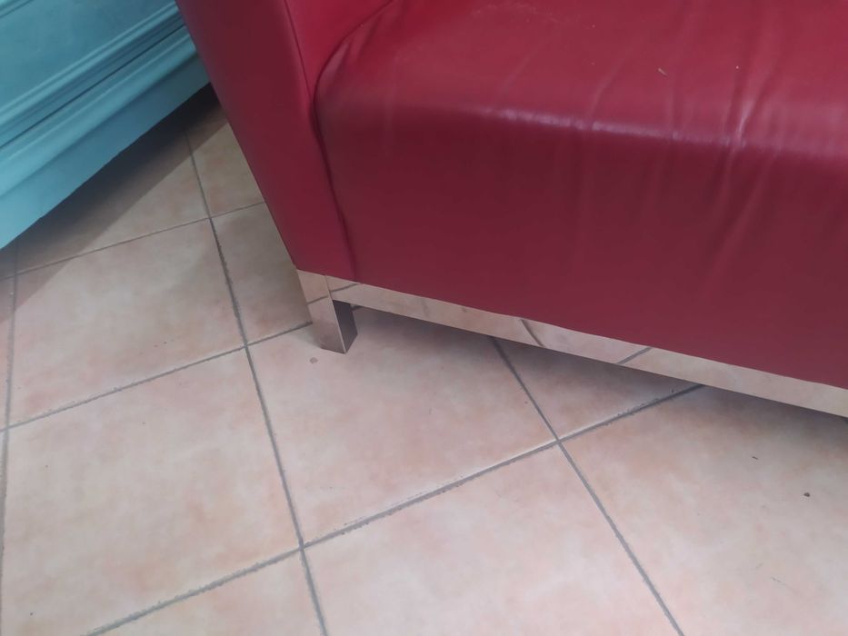 Sofá em pele genuína