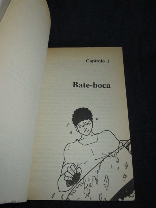 Livro Uma Aventura na Casa Assombrada 1ª edição Caminho
