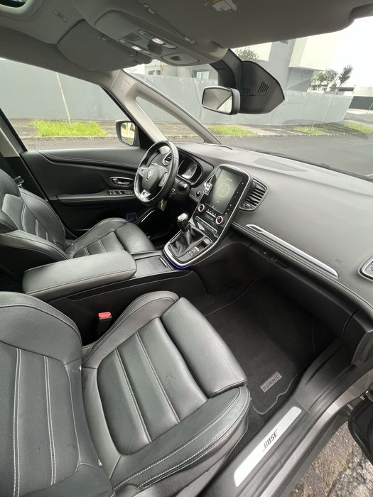 Grand Scenic Bose Edition - 7 lugares