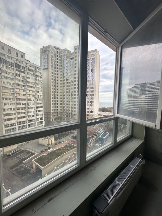 Продам 2-комн в ЖК Новый Берег, Литературная, боковой вид моря