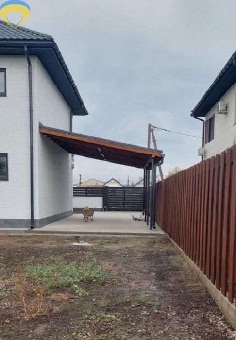 Продам двоповерховий будинок у Фонтанці (215-904)