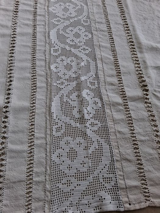 Cortinas em linho caseiroro e renda