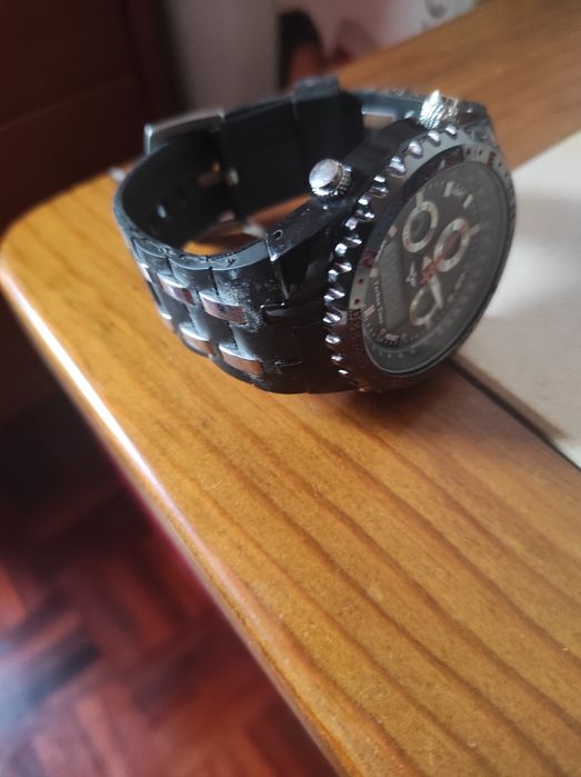 Relógio techno time