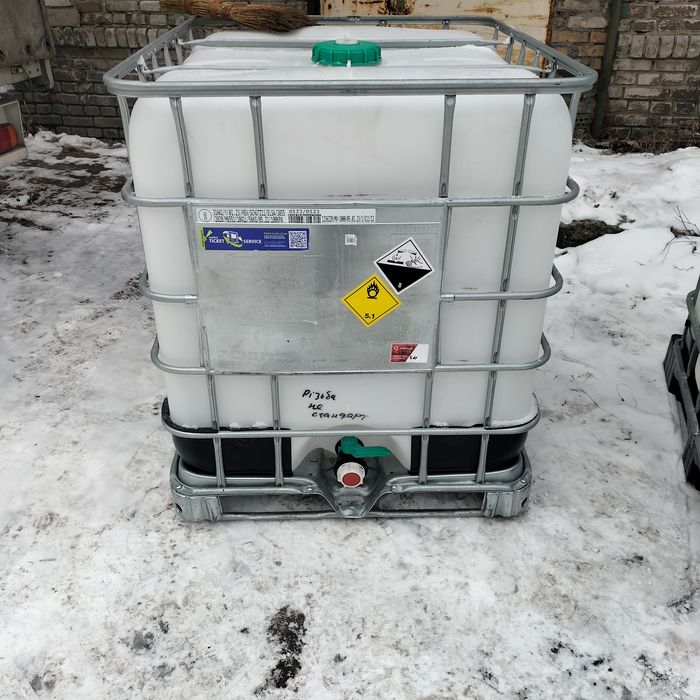 Продам єврокуби на 1000л бу чисті.