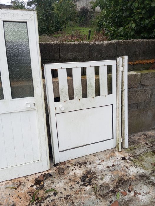 Portas em alumínio branco