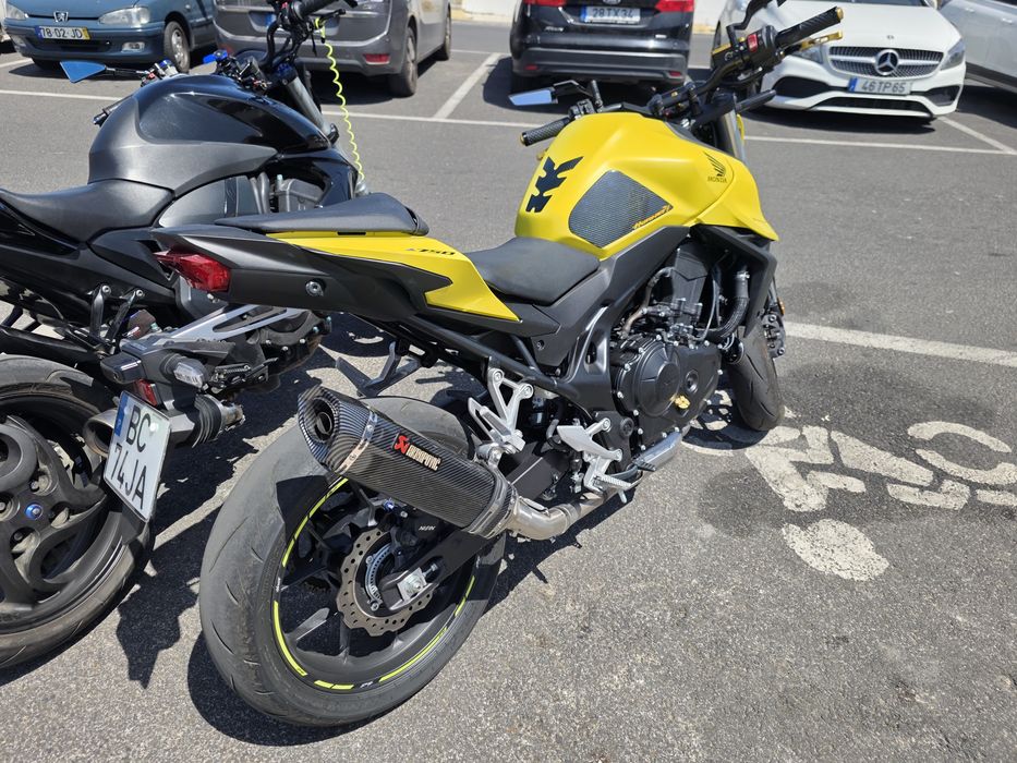 Honda hornet CB750