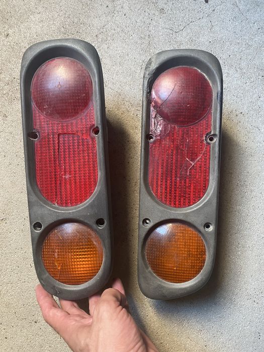 Farolin traseiros ( parachoque)) nissan terrano 2 / Ford Maverick