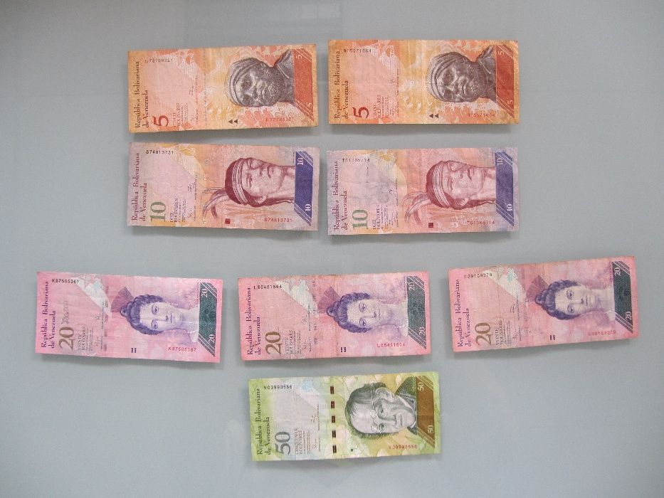 Conjunto de 39 notas estrangeiras, vários países