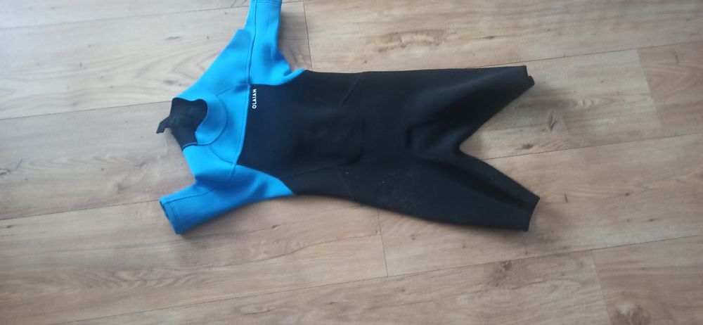 Pianka  pływacka 7 8 lat Decathlon