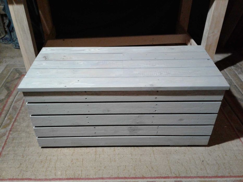 Arca em madeira palete