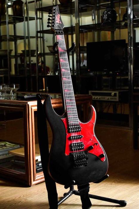 Guitarra Ibanez GIO (GRGR330EX)