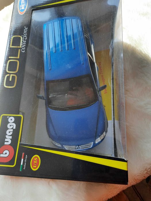 Volkswagen Touareg - 1/18 Bburago