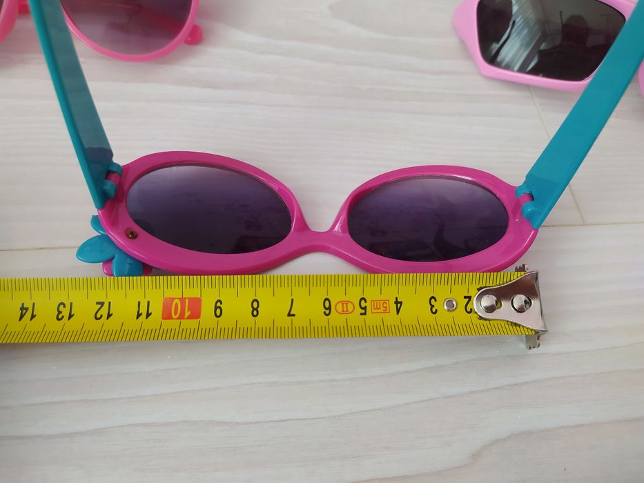 Речі на дівчинку, окуляри, футболки, плаття, юбка, спальний костюм