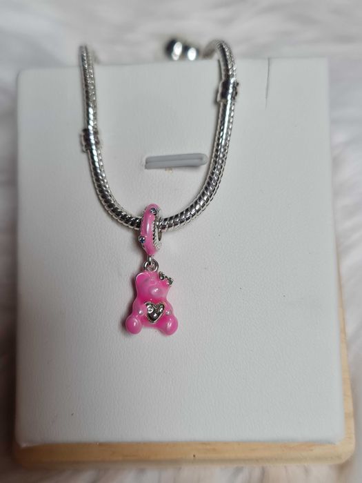 Charms różowy miś