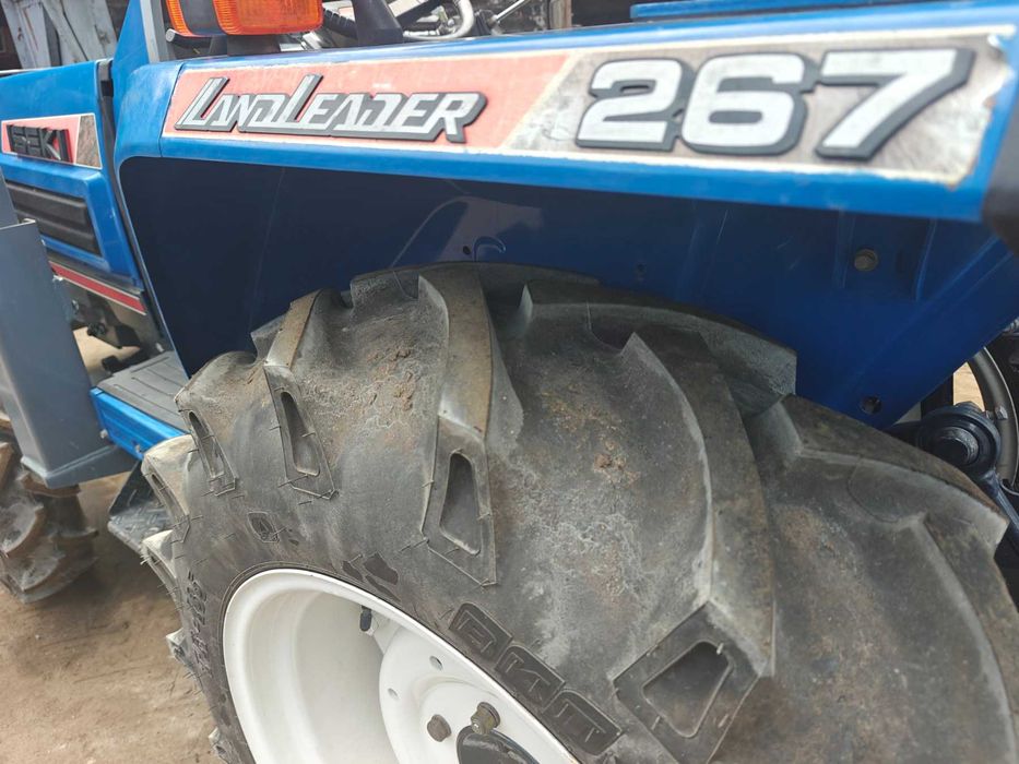 Трактор колісний ISEKI TA267F Японія