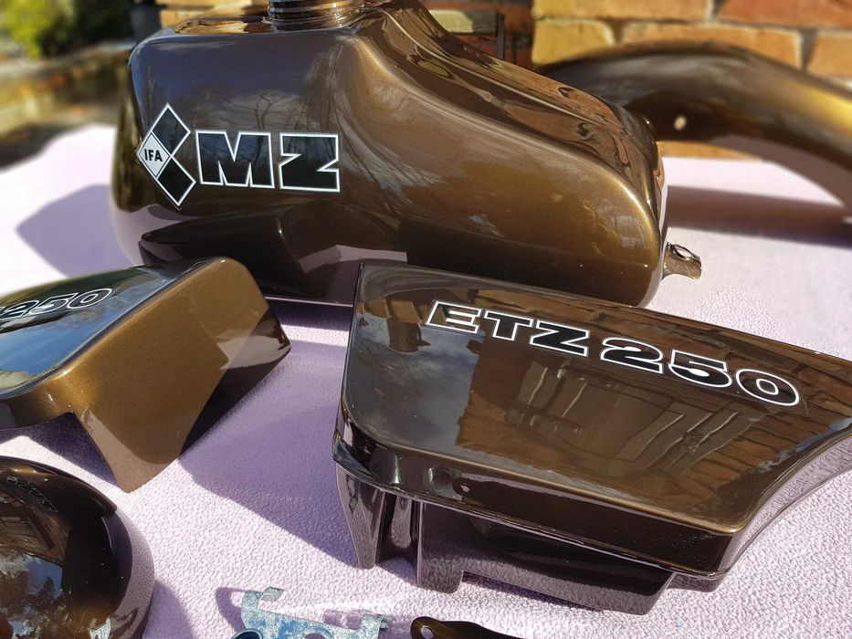 MZ ETZ części zbiornik boczki shl awo wfm romet simson