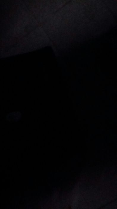 Retroprojector antigo com todas as ligações com com caixa