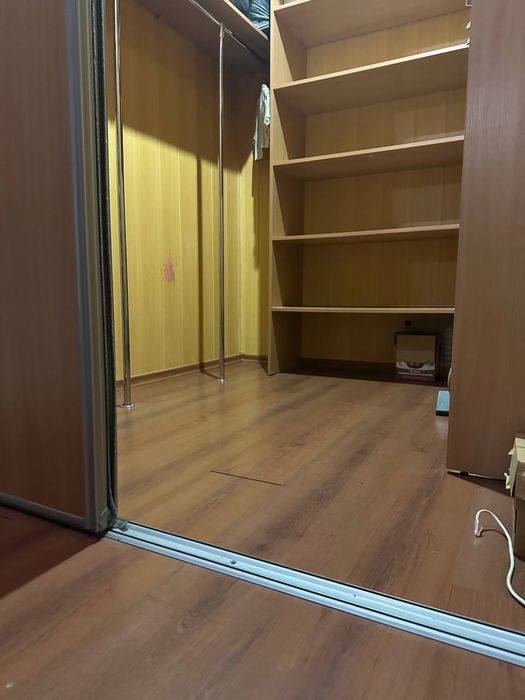 Оренда просторої двокімнатної каартири в новому будинку, Різдвяна