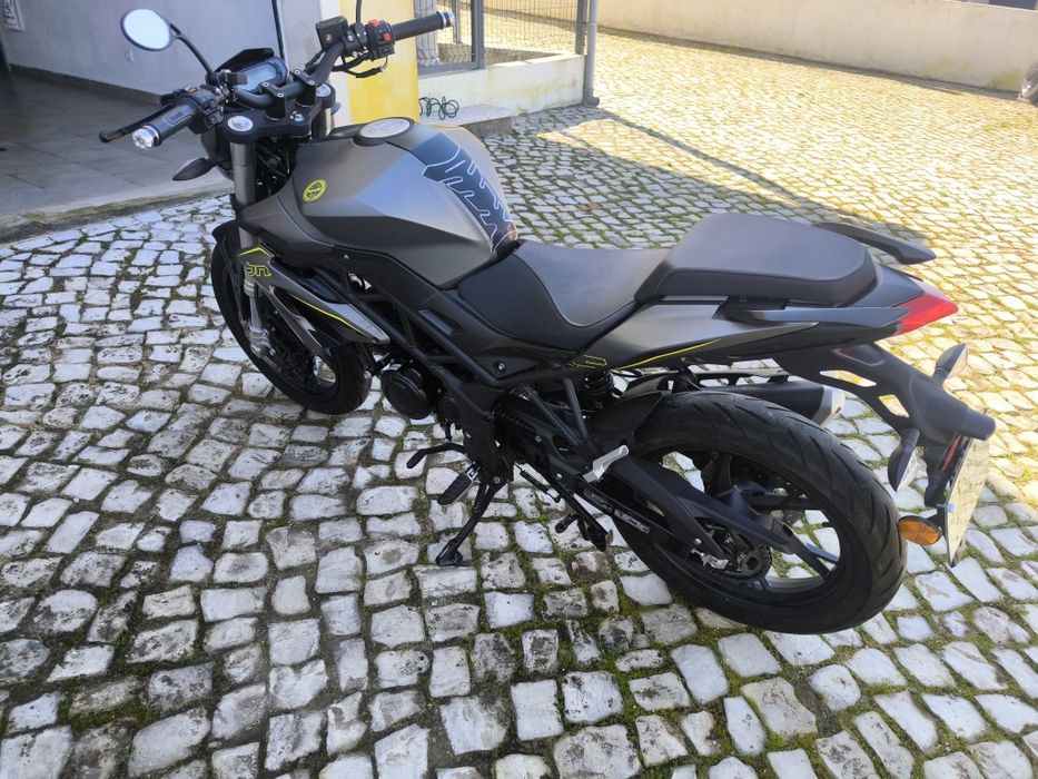 Benelli  BN  125
