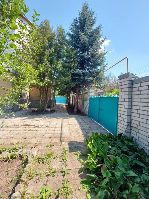 Продам дом 298 кв.м в 200 м от реки и 50 м от леса