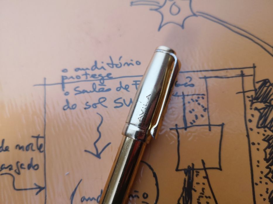 Lapiseira dourada - minas 1 mm