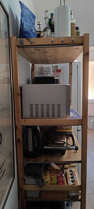 Estante de madeira de Pinho: 89 x 50 x 179 cm