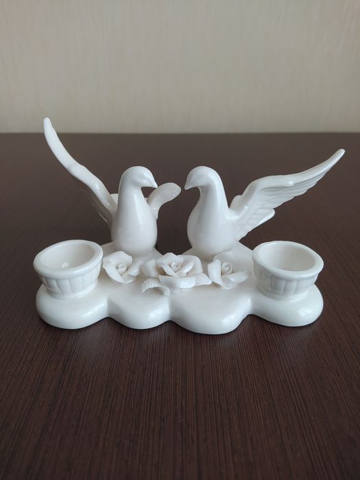 Статуэтка подсвечник "Голуби"