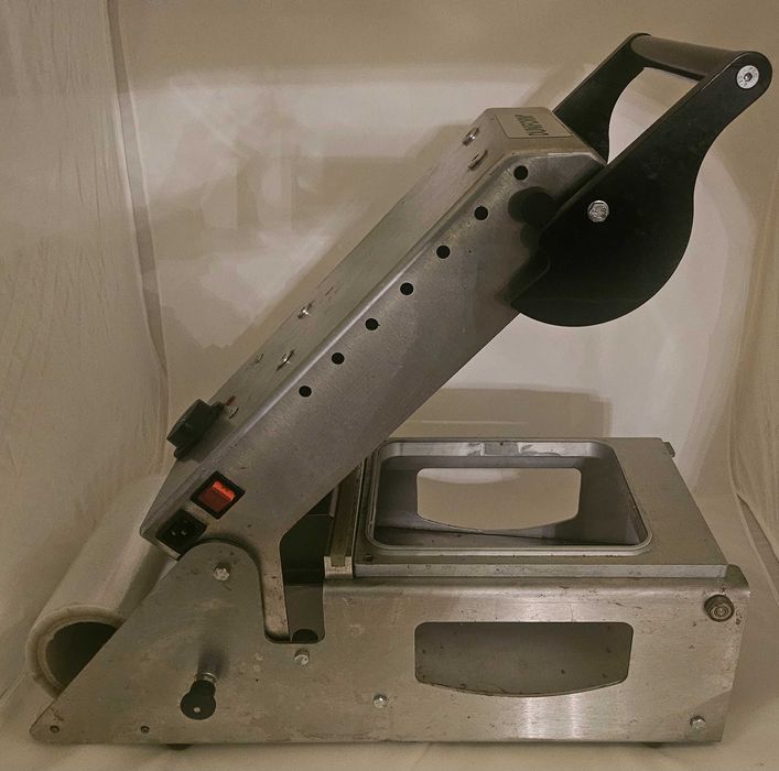 Zgrzewarka do tacek Duniform D10 + matryce