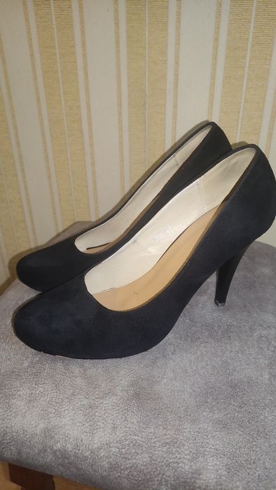 Продам туфлі жіночі