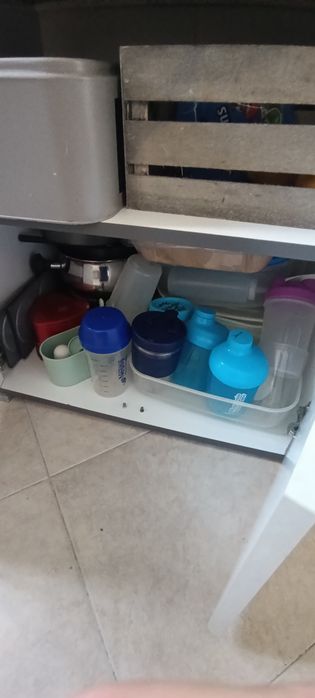 móvel apoio cozinha ( dispenseiro e microondas)