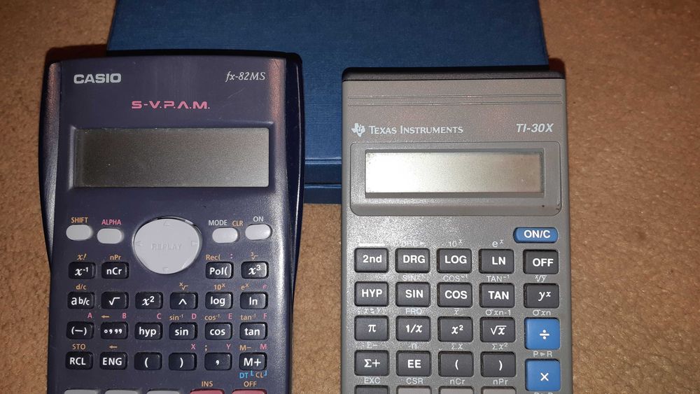 Calculadora texas t i30x e Casio fx 82ms