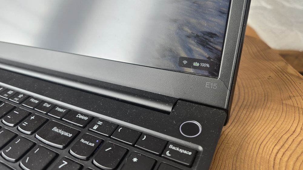 Lenovo Thinkpad E15 240GB ssd 16GB RAM