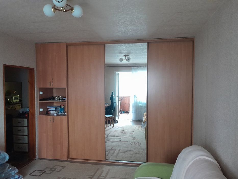 Продаж дверей шафи-купе