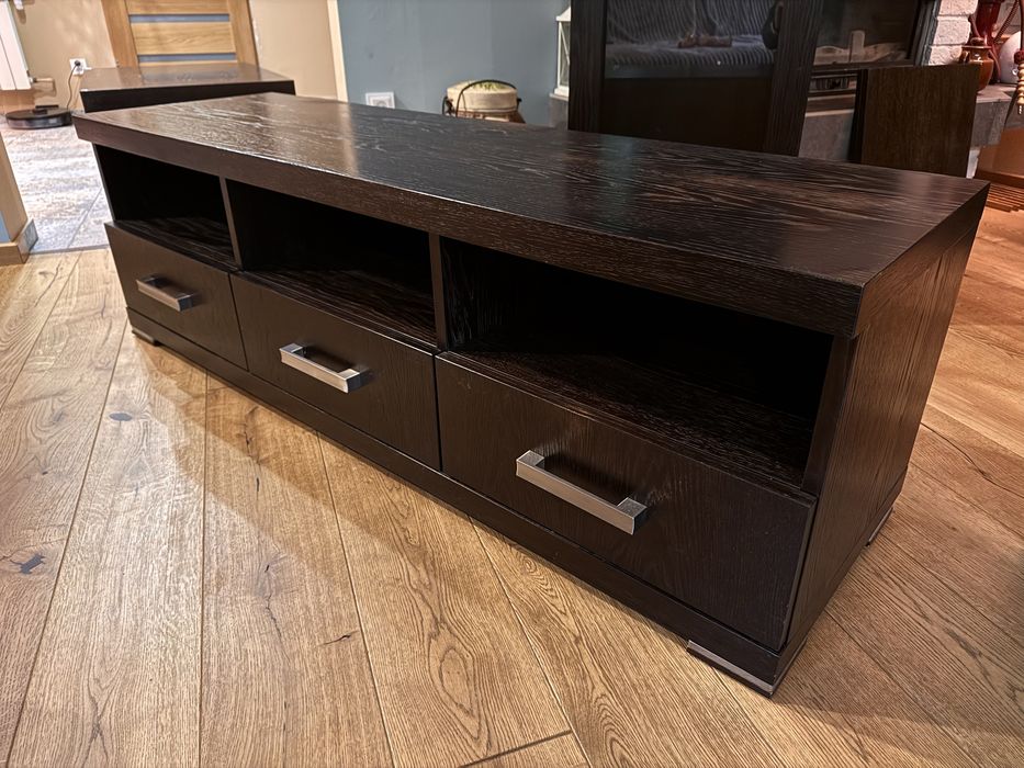 Zestaw mebli z Dobrodzienia, Venge, witryna, komoda, RTV, ława