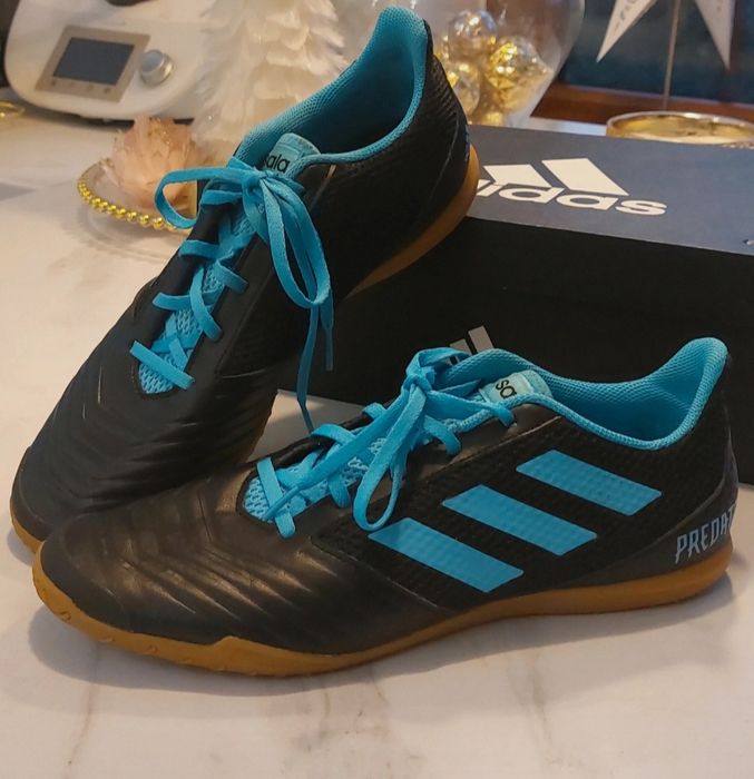 Nowe buty Adidas Predator 19.4 Sala 45