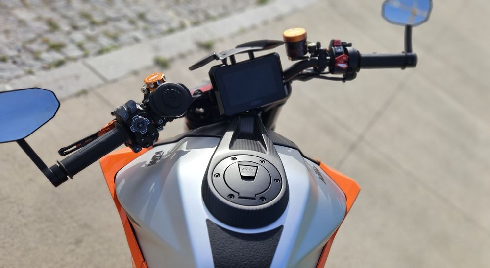 KTM 1290 SUPER DUKE R