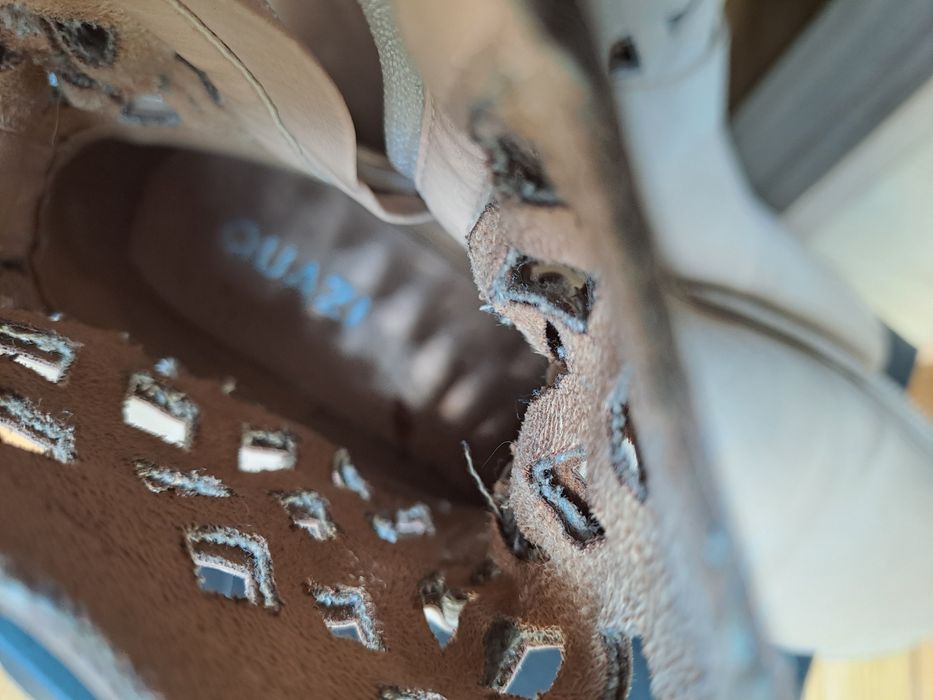 Beżowe, ażurowe botki Quazi 39