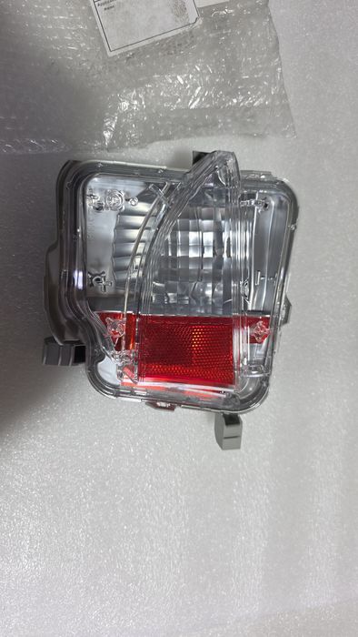 Lampa prawy tył toyota verso s ractis LENS&BODY nowa oryginał