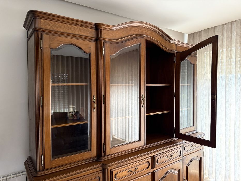 Móvel Aparador / Cristaleira