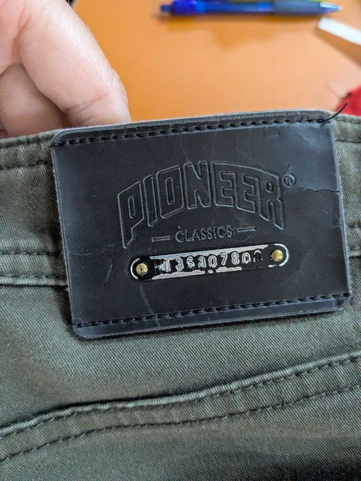 Pioneer Classics - jeansy męskie khaki, r. W35 L34 (XL)