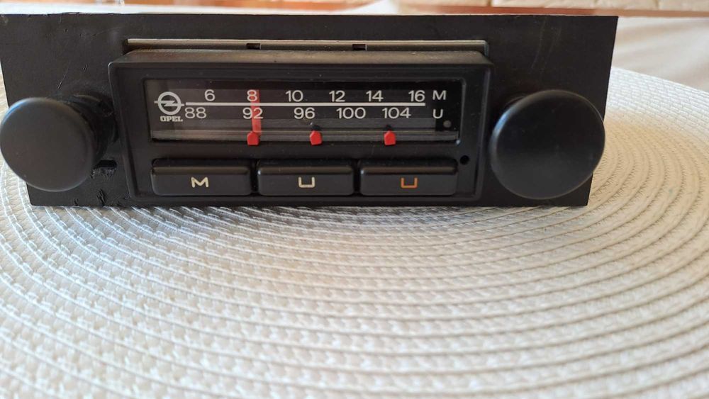 radio retro samochodowe GRUNDIG -model OPEL LEMANS