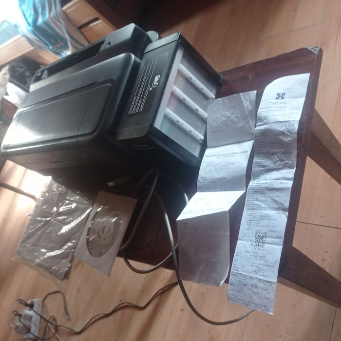 Принтер Epson L132 Model B521D Состояние почти новый, открытой коробки.