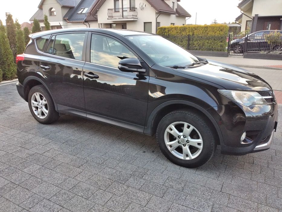 Toyota RAV4 Salon Polska.