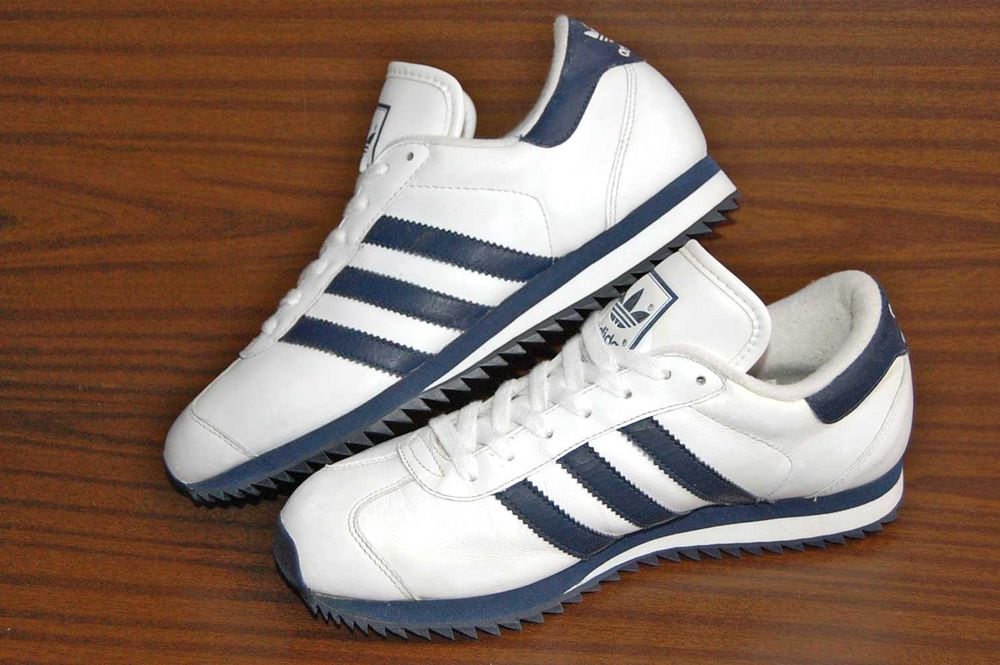 Кроссовки ADIDAS р.41-42 original VIETNAM