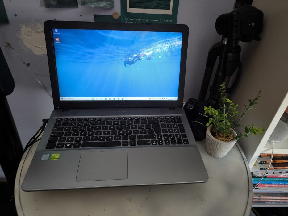 Portátil Gaming i5 6300U | 8GB RAM | UHD + GT 920MX vendo ou troco