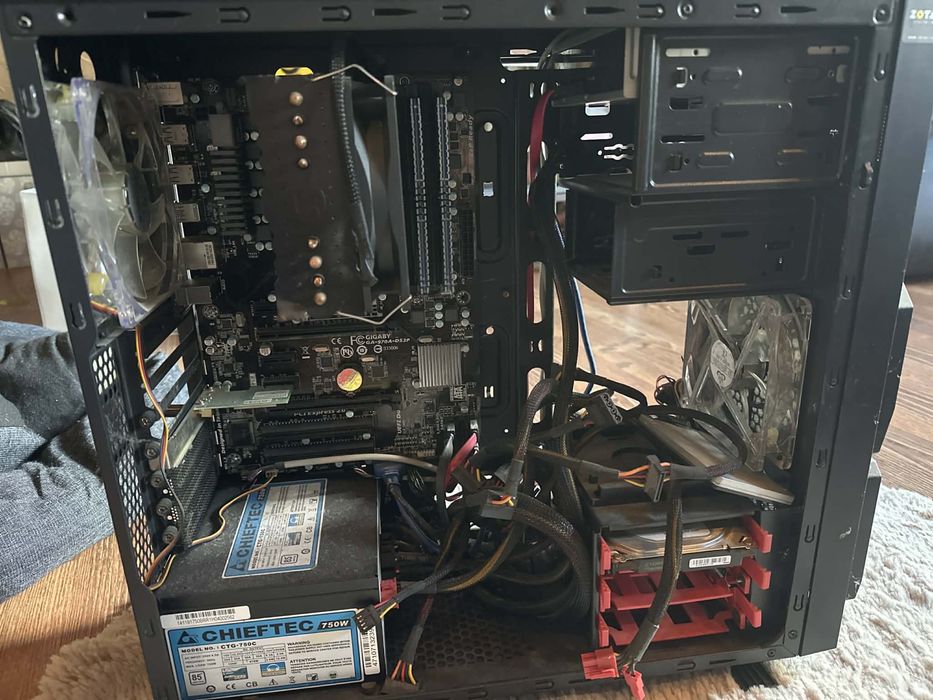 Komputer stacjonarny gigabyte amd FX-8350 kingston RAM chieftec