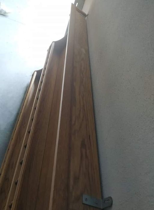 Estante em madeira de carvalho