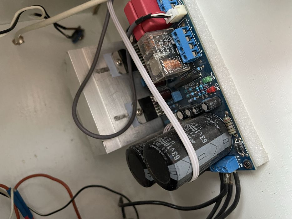 Підсилювач Усилитель TDA 7293, корпус для колонок