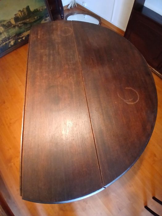 Mesa de Abas Articulada  em Madeira Maciça