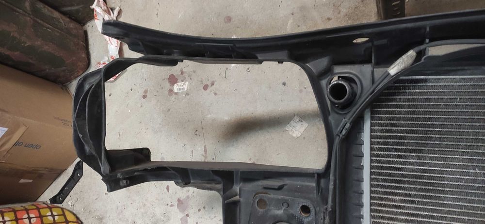 Audi s4 b5 2.7 pas przedni ,chłodnice , kły, wentylatory